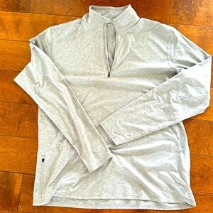 Men’s Vuori Quarter Zip. Men’s XL. Light gray.